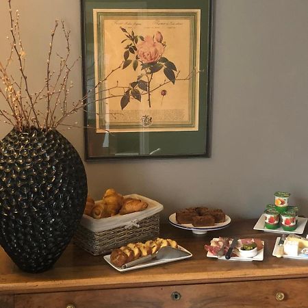 Les Glycines De Bougy Bed & Breakfast エクステリア 写真