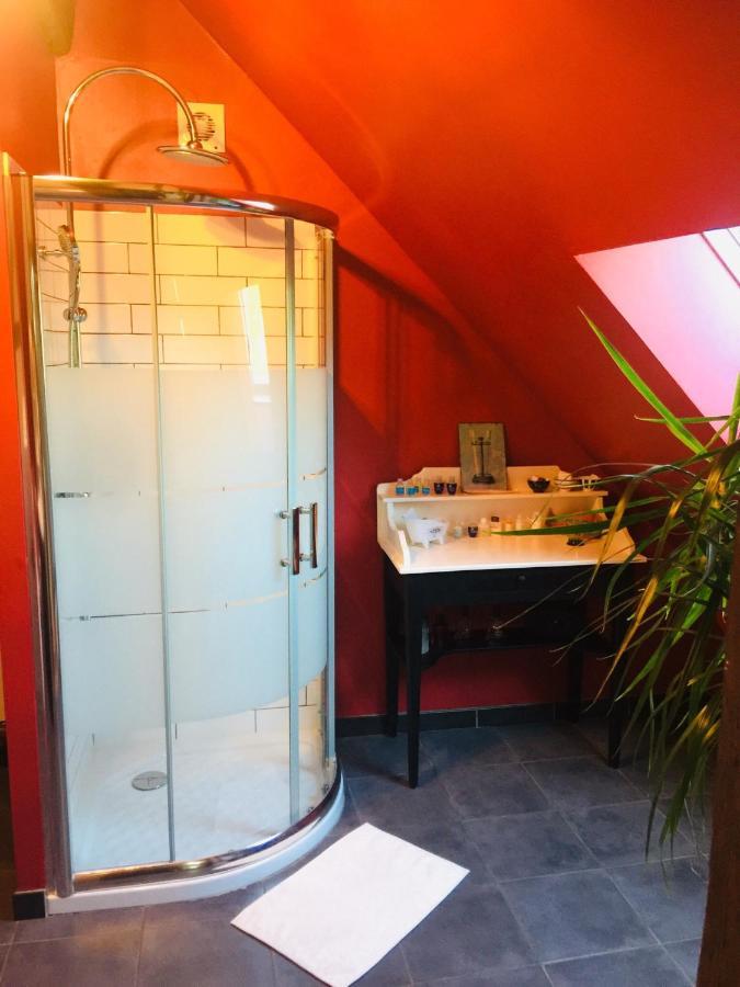 Les Glycines De Bougy Bed & Breakfast エクステリア 写真